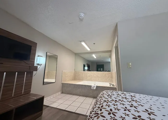 Country Hearth Inn & Suites Augusta